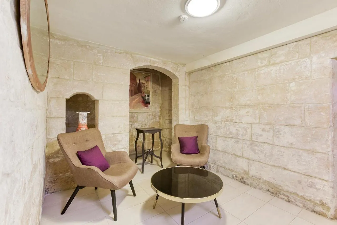 Vlt214- Valletta 2 Bedroom Townhouse マルタ
